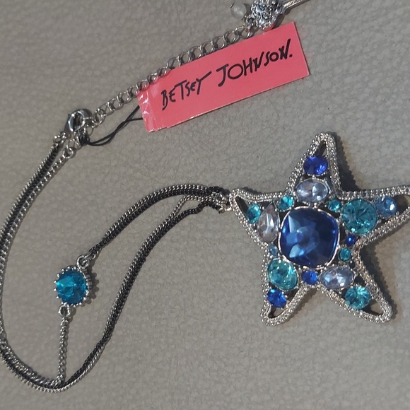 NWT Betsey Johnson STARFISH STATEMENT NECKLACE - Picture 6 of 6